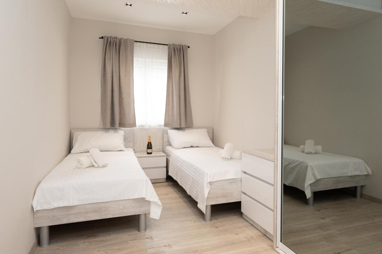 Luxury Apartman Imperio Sibenik Exterior photo